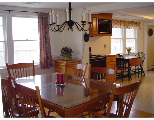 153 New Estate Road Littleton, MA 01460 - Photo 2 of 9