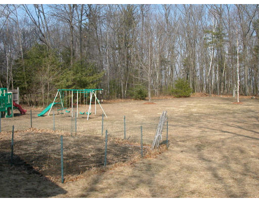 153 New Estate Road Littleton, MA 01460 - Photo 6 of 9