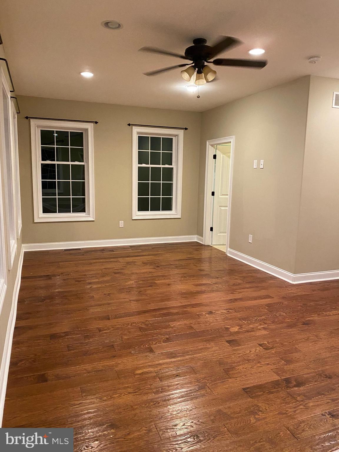 277 East Lake Road Woodstown, NJ 08098 - Photo 17 of 54 First Floor Bedroom w/Private Full Bath