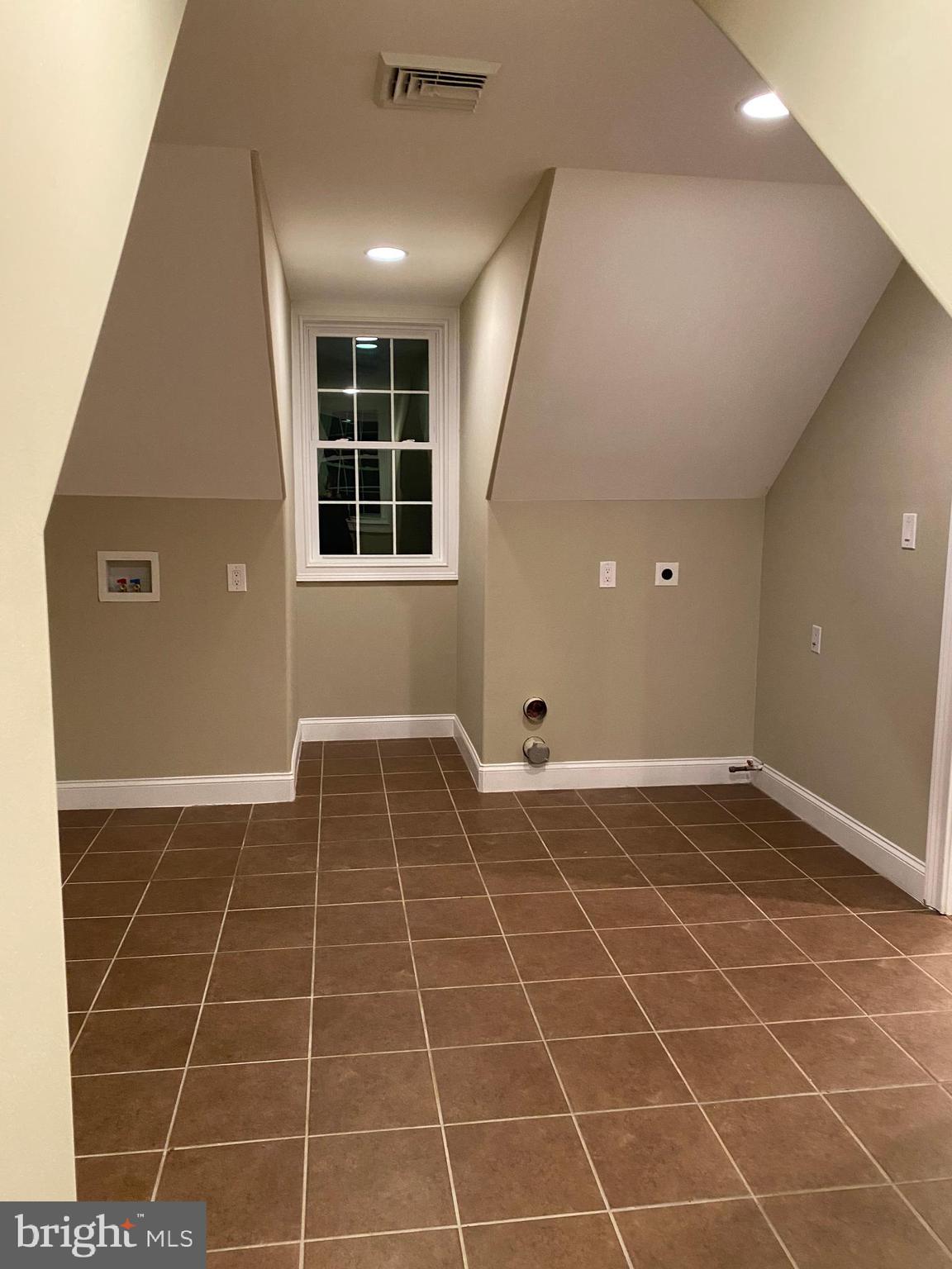 277 East Lake Road Woodstown, NJ 08098 - Photo 21 of 54 Second Floor Laundry Room