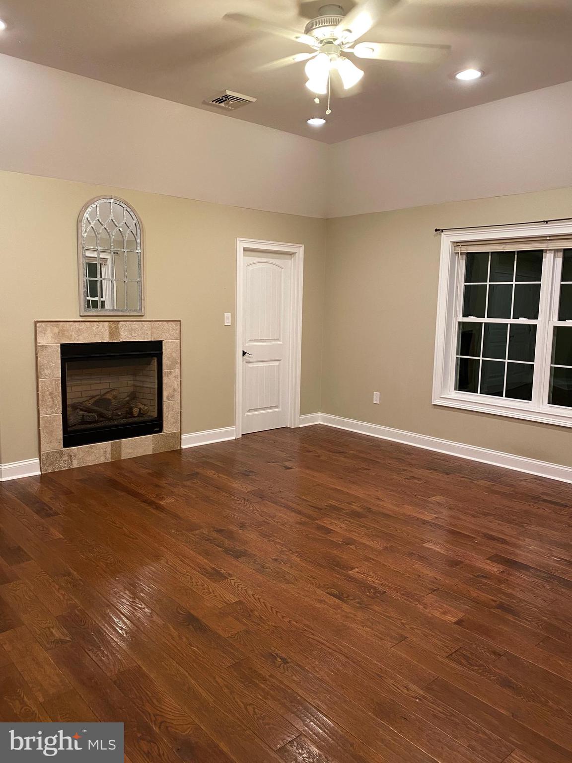 277 East Lake Road Woodstown, NJ 08098 - Photo 39 of 54 Primary Bedroom Suite