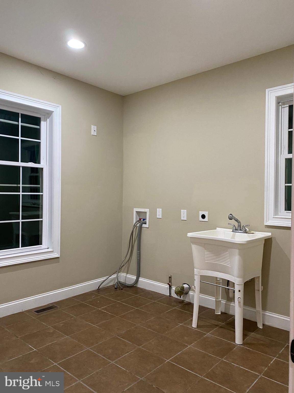 277 East Lake Road Woodstown, NJ 08098 - Photo 10 of 54 First Floor Laundry Room