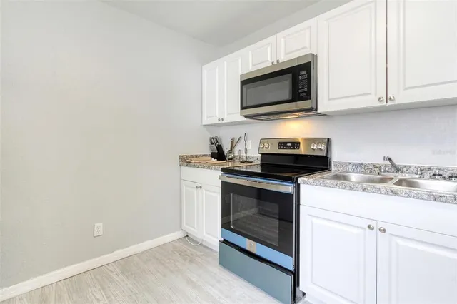 $1,850 | 685 Sears Avenue Northeast, Unit 2, Winter Haven, FL 33881