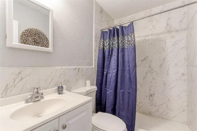 $1,850 | 685 Sears Avenue Northeast, Unit 2, Winter Haven, FL 33881