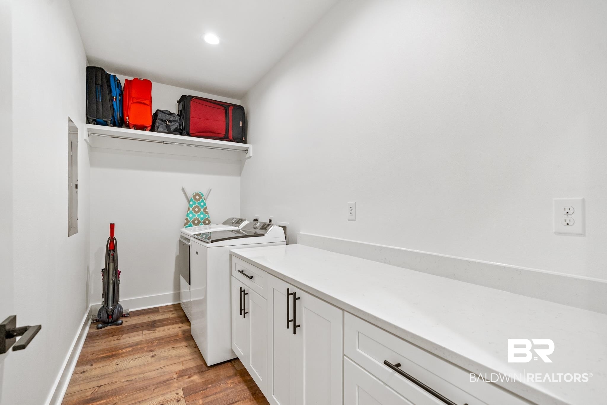 5311 Pine Road Orange Beach, AL 36561 - Photo 22 of 47 Laundry room