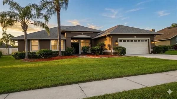 $559,000 | 8044 Canyon Lake Circle, Orlando, FL 32835