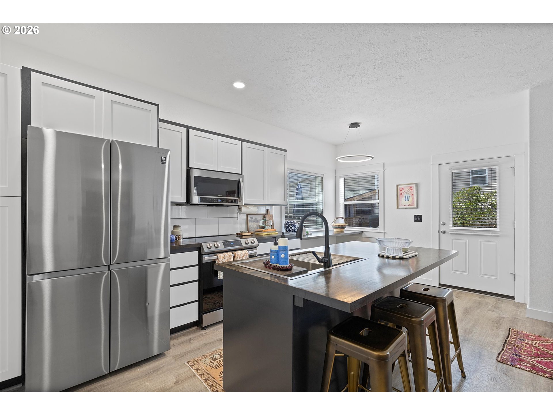 19257 Oak Avenue Sandy, OR 97055 - Photo 14 of 40 Kitchen