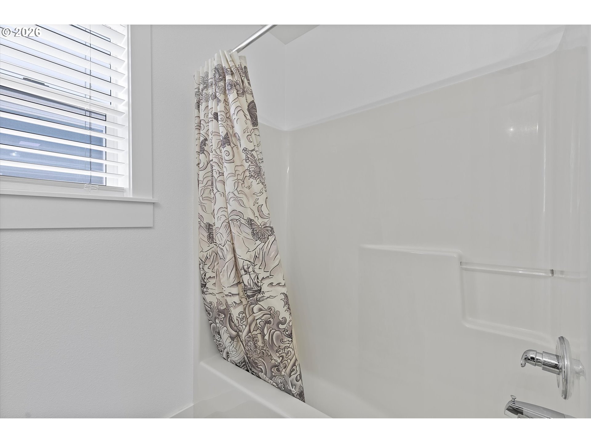 19257 Oak Avenue Sandy, OR 97055 - Photo 28 of 40 Bathroom