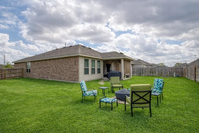 $309,000 | 4610 Monarch Bend Lane, Rosenberg, TX 77469