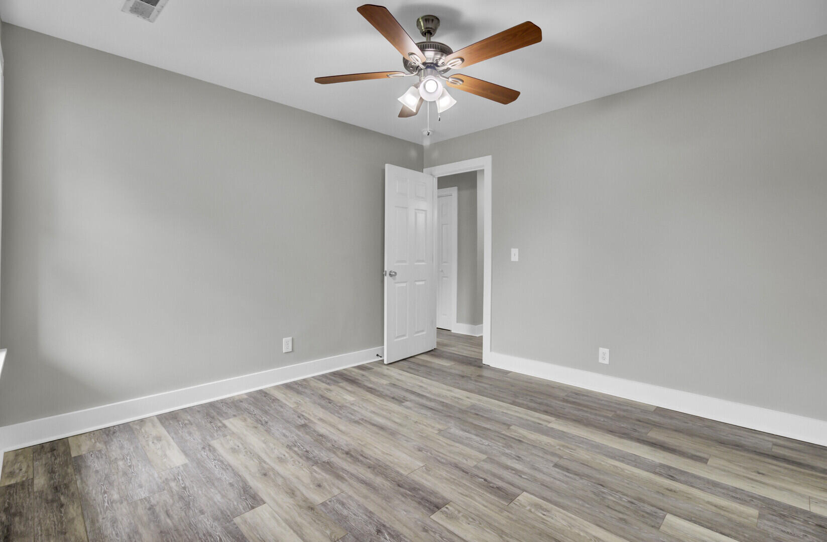 1012 Red Pines Road Ladson, SC 29456 - Photo 43 of 55 48 (1)
