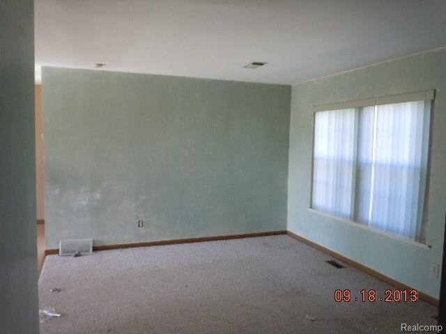 14561 Burt Road Allenton, MI 48002 - Photo 12 of 19 DSCN5746.jpg
