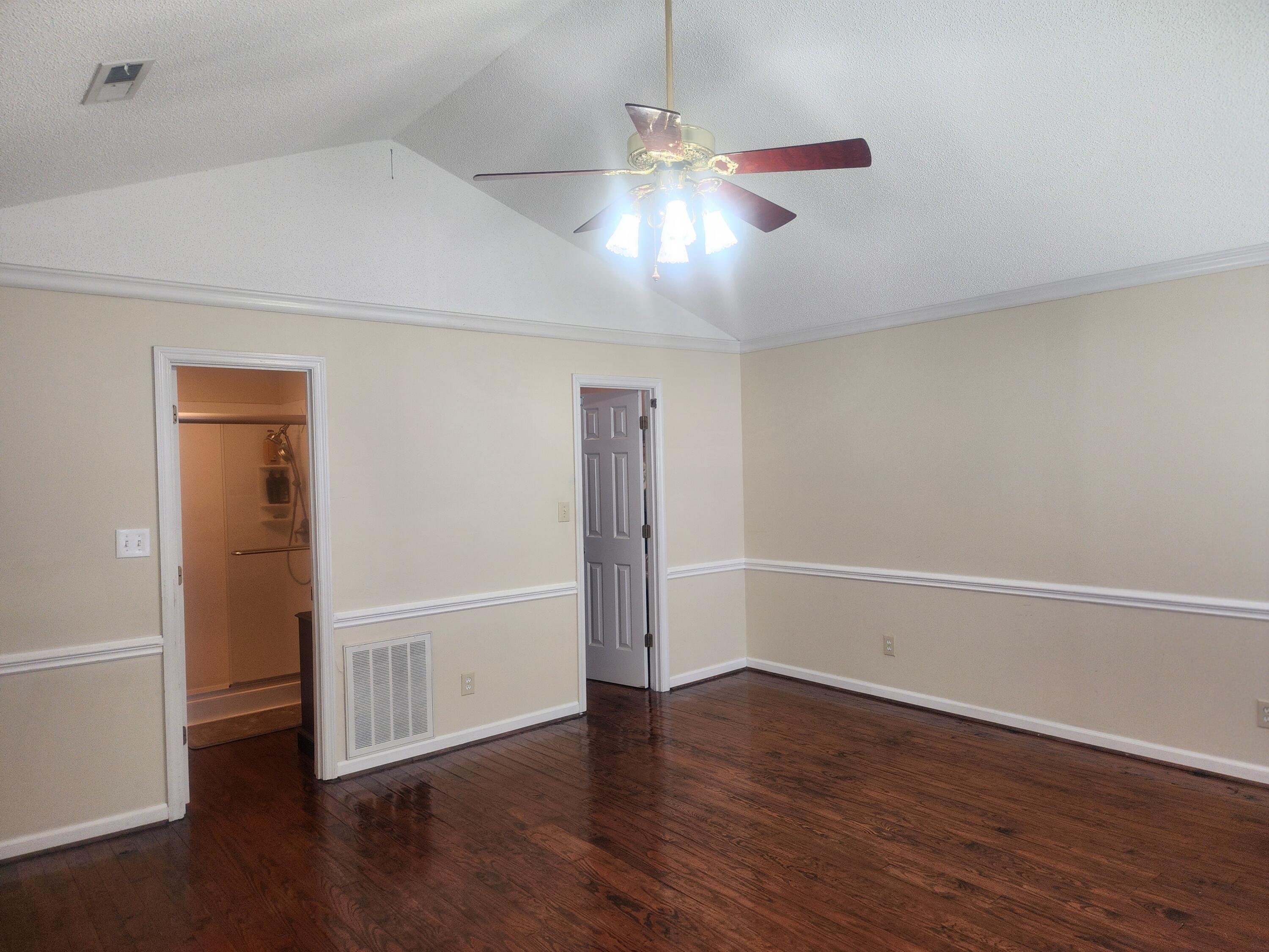 5825 Moore Street Hanahan, SC 29410 - Photo 18 of 31 20260606_124727
