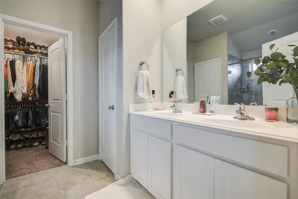 $300,000 | 5346 Sunny Ray Drive, Katy, TX 77493