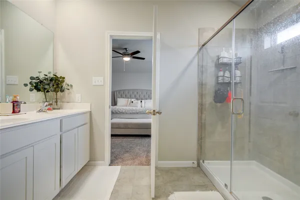 $300,000 | 5346 Sunny Ray Drive, Katy, TX 77493