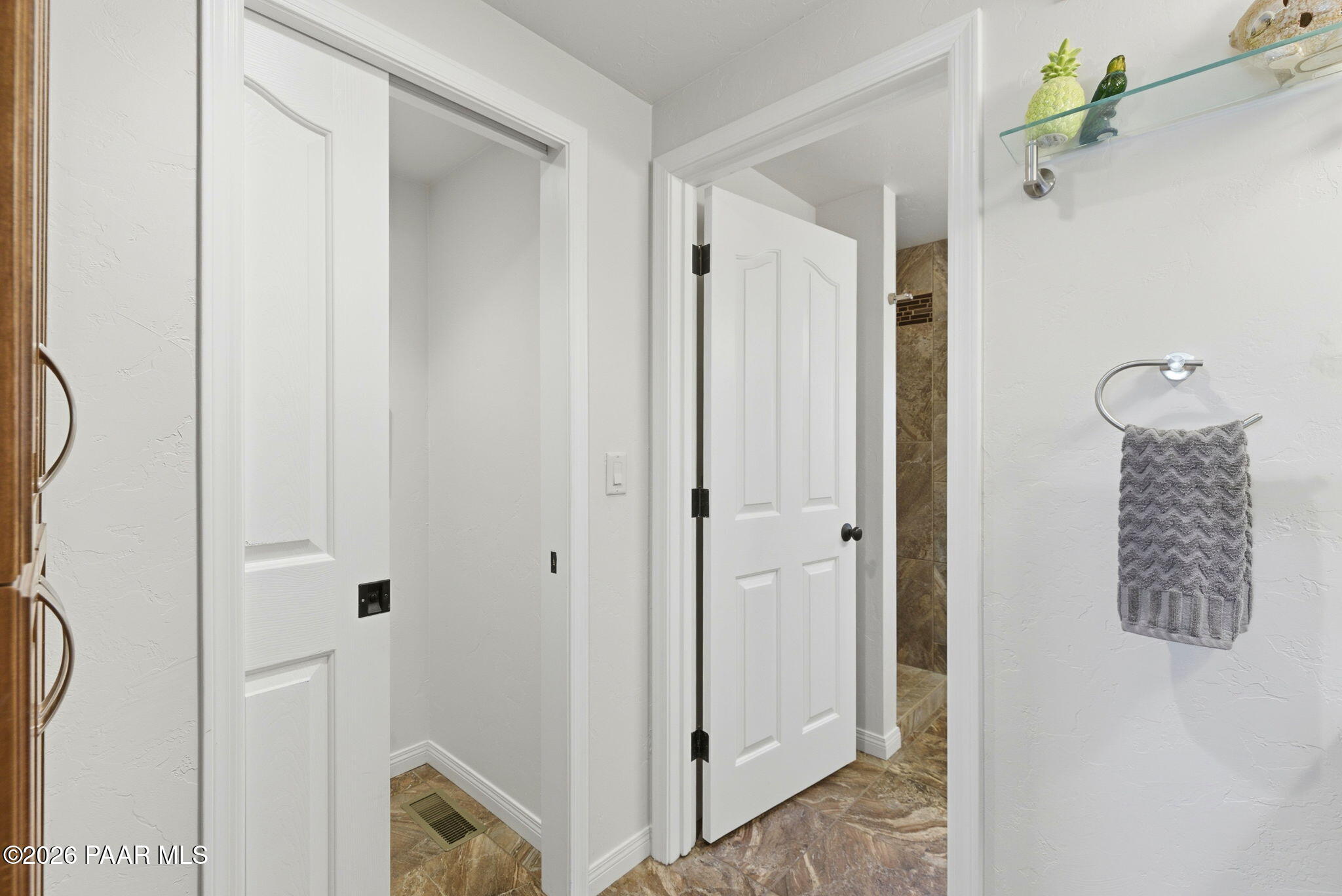 2405 North Williamson Valley Road Prescott, AZ 86305 - Photo 61 of 79 a view of hallway with walk in closet