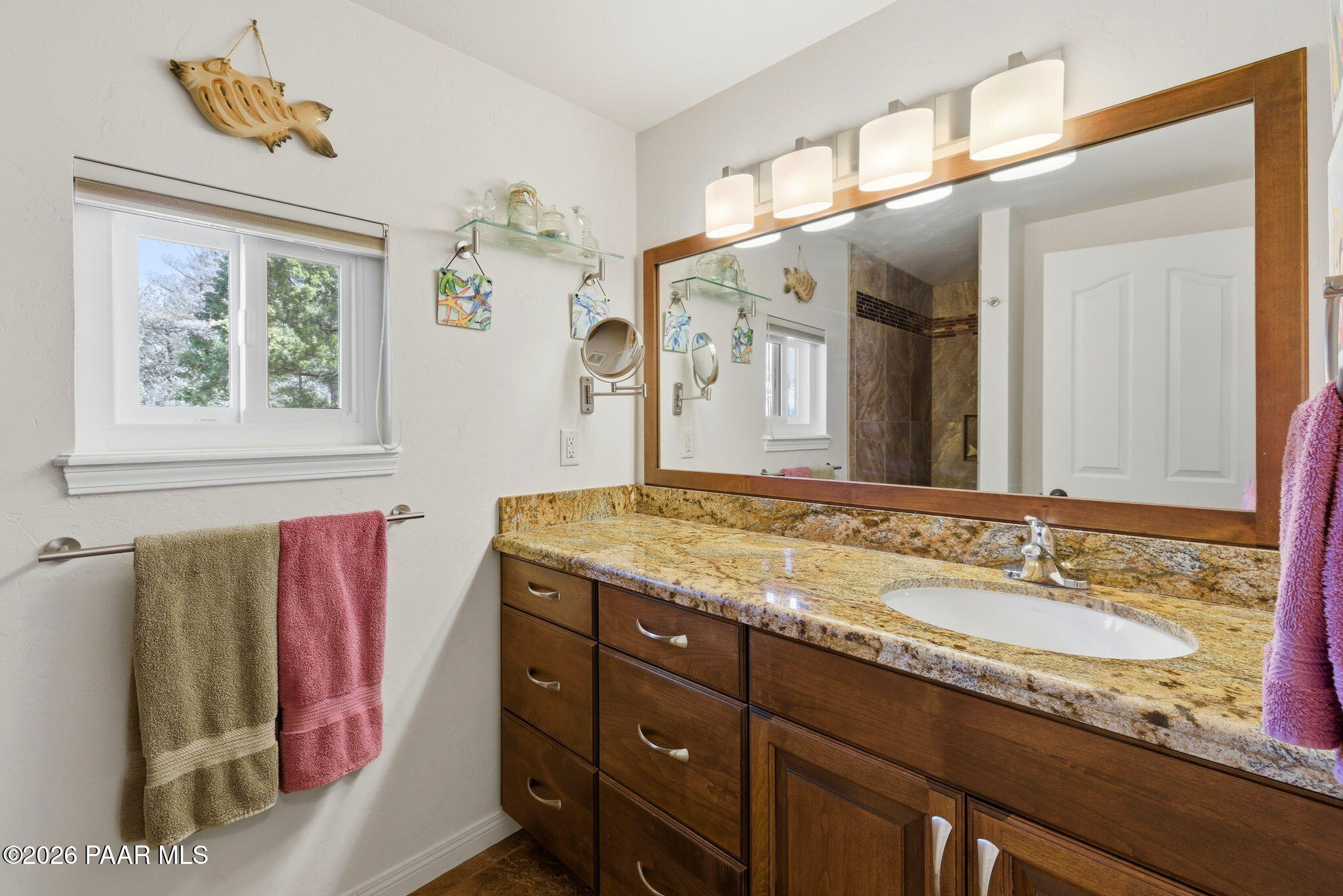 2405 North Williamson Valley Road Prescott, AZ 86305 - Photo 63 of 79 Upstairs Bathroom (3)