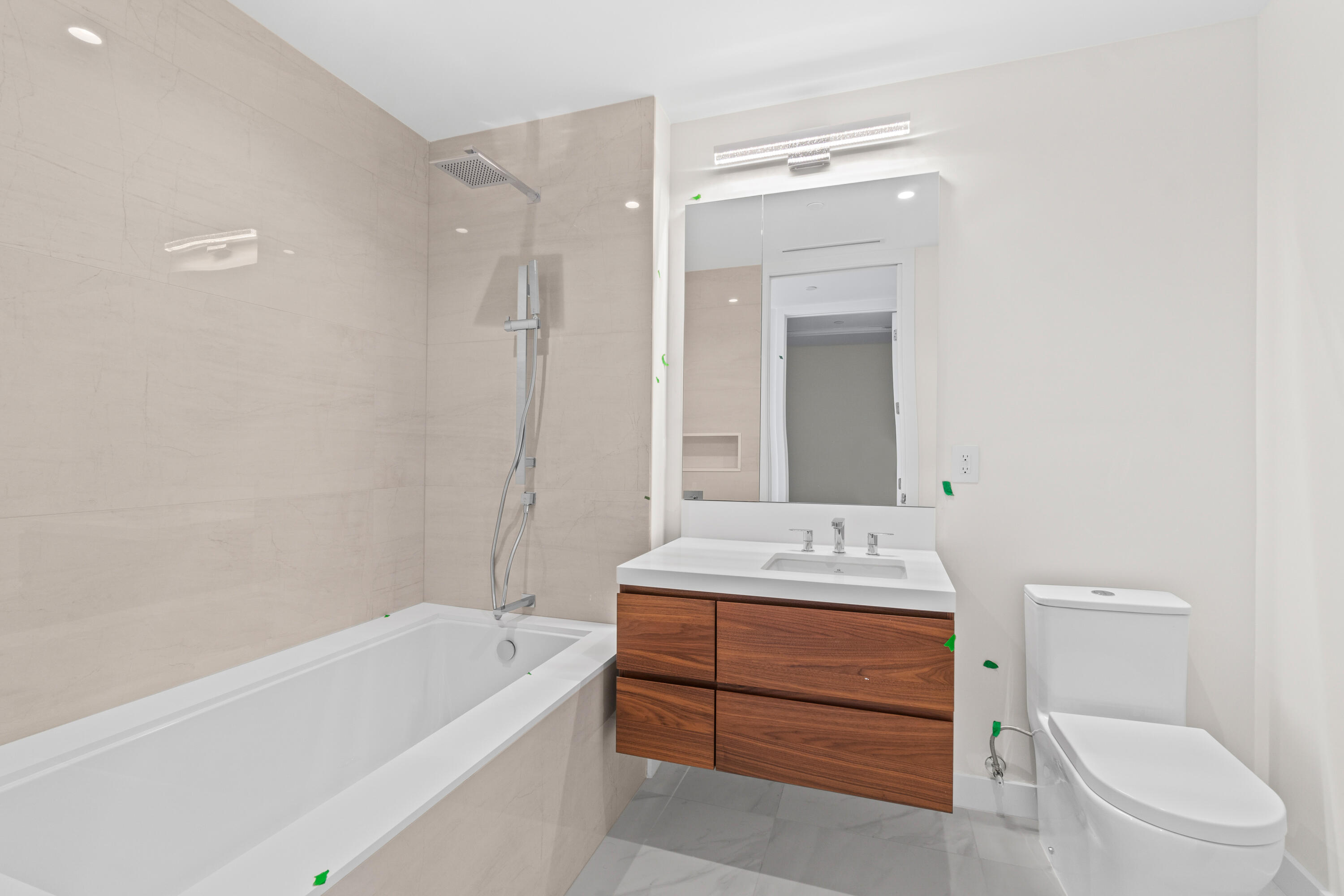 220 Southeast Mizner Boulevard, Unit 223 Boca Raton, FL 33432 - Photo 15 of 21 Bathroom 3