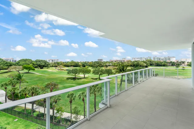 $6,936,000 | 220 Southeast Mizner Boulevard, Unit 223, Boca Raton, FL 33432