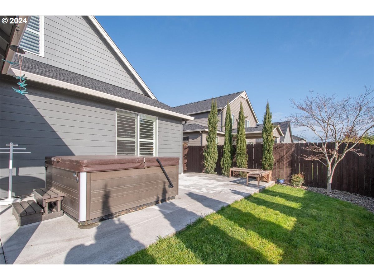756 North 47th Avenue Ridgefield, WA 98642 - Photo 36 of 42 a view of a backyard with sitting area