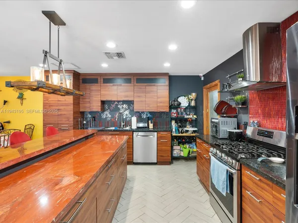 $795,000 | 8840 Southwest 50th Terrace, Miami, FL 33165