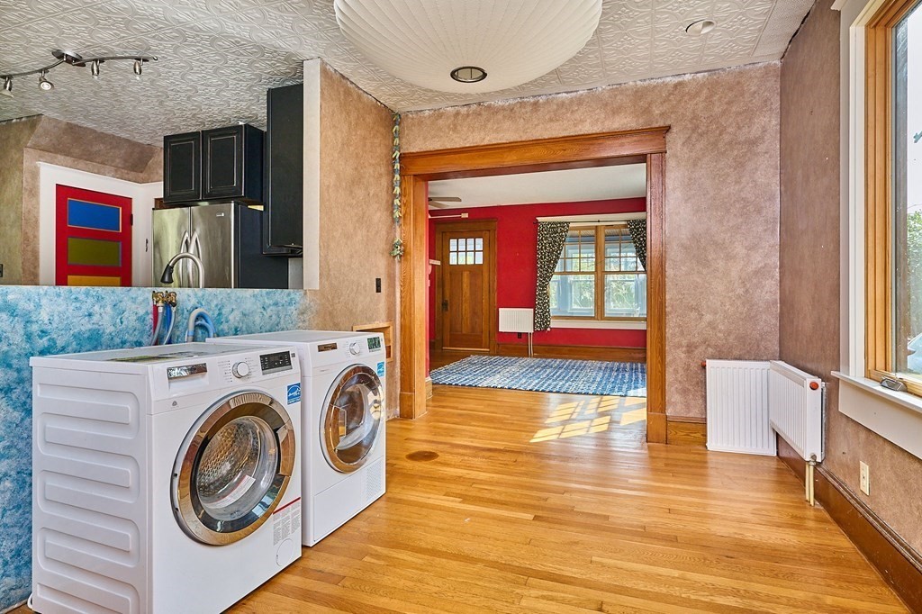 60 Florence Road Easthampton, MA 01027 - Photo 10 of 32 a view of livingroom with washer and dryer