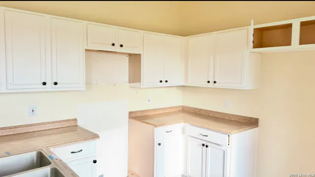 a view of utility room