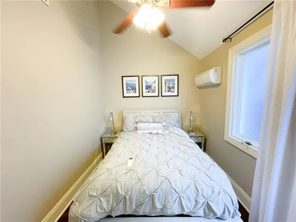 $2,350 | 936 Conti Street, Unit 11, New Orleans, LA 70112