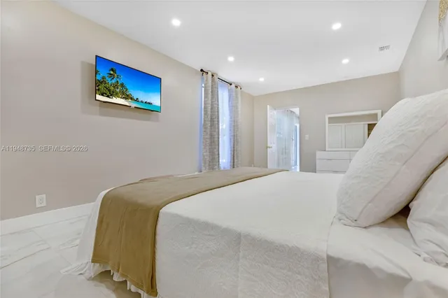 $11,000 | 1960 Coral Reef Drive, Lauderdale-by-the-Sea, FL 33062