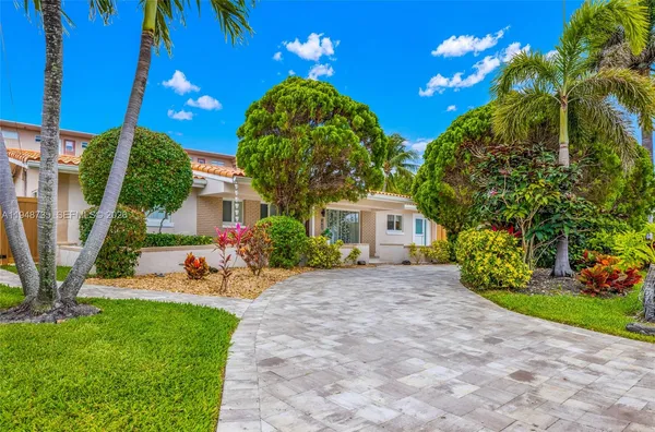 $14,000 | 1960 Coral Reef Drive, Lauderdale-by-the-Sea, FL 33062