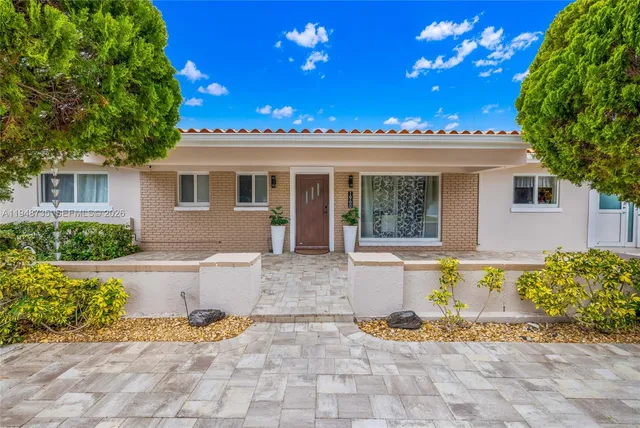 $11,000 | 1960 Coral Reef Drive, Lauderdale-by-the-Sea, FL 33062