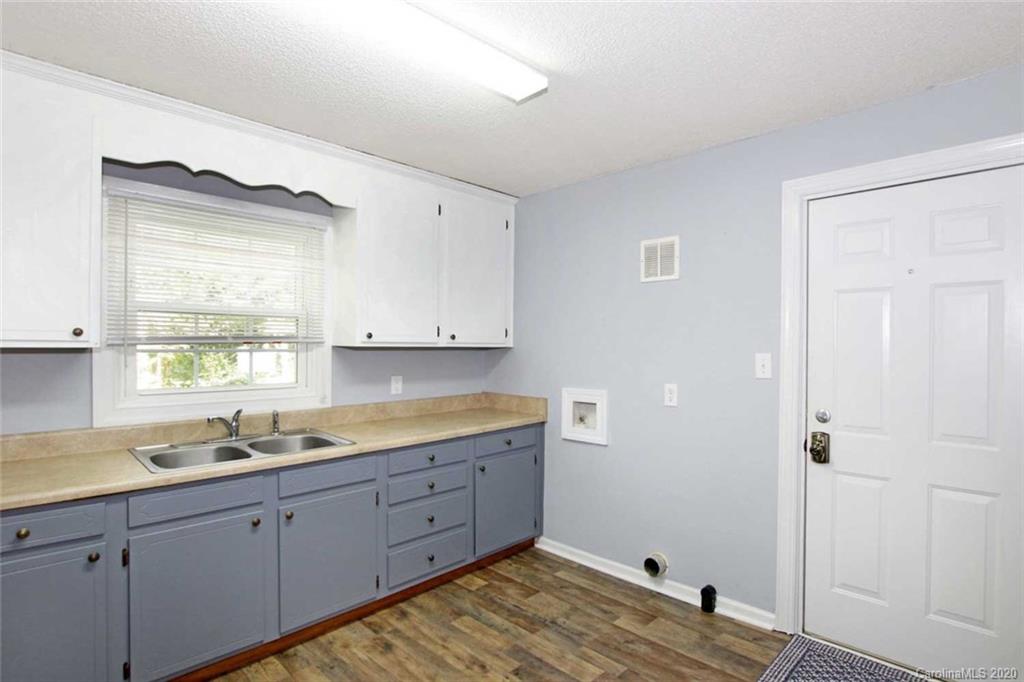 142 Carlyle Road Troutman, NC 28166 - Photo 10 of 30 Gallery Image 10