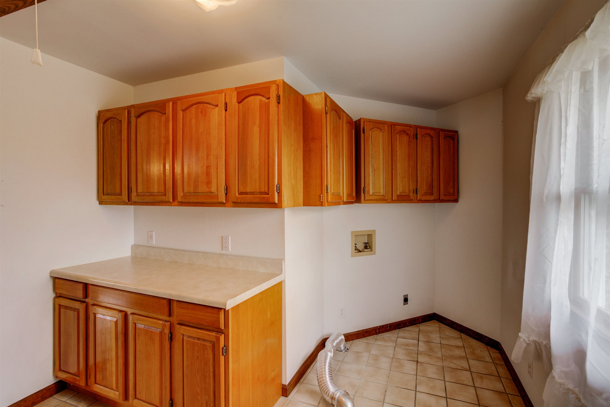 15215 Old State Road Evansville, IN 47725 - Photo 15 of 32 Gallery Image 15