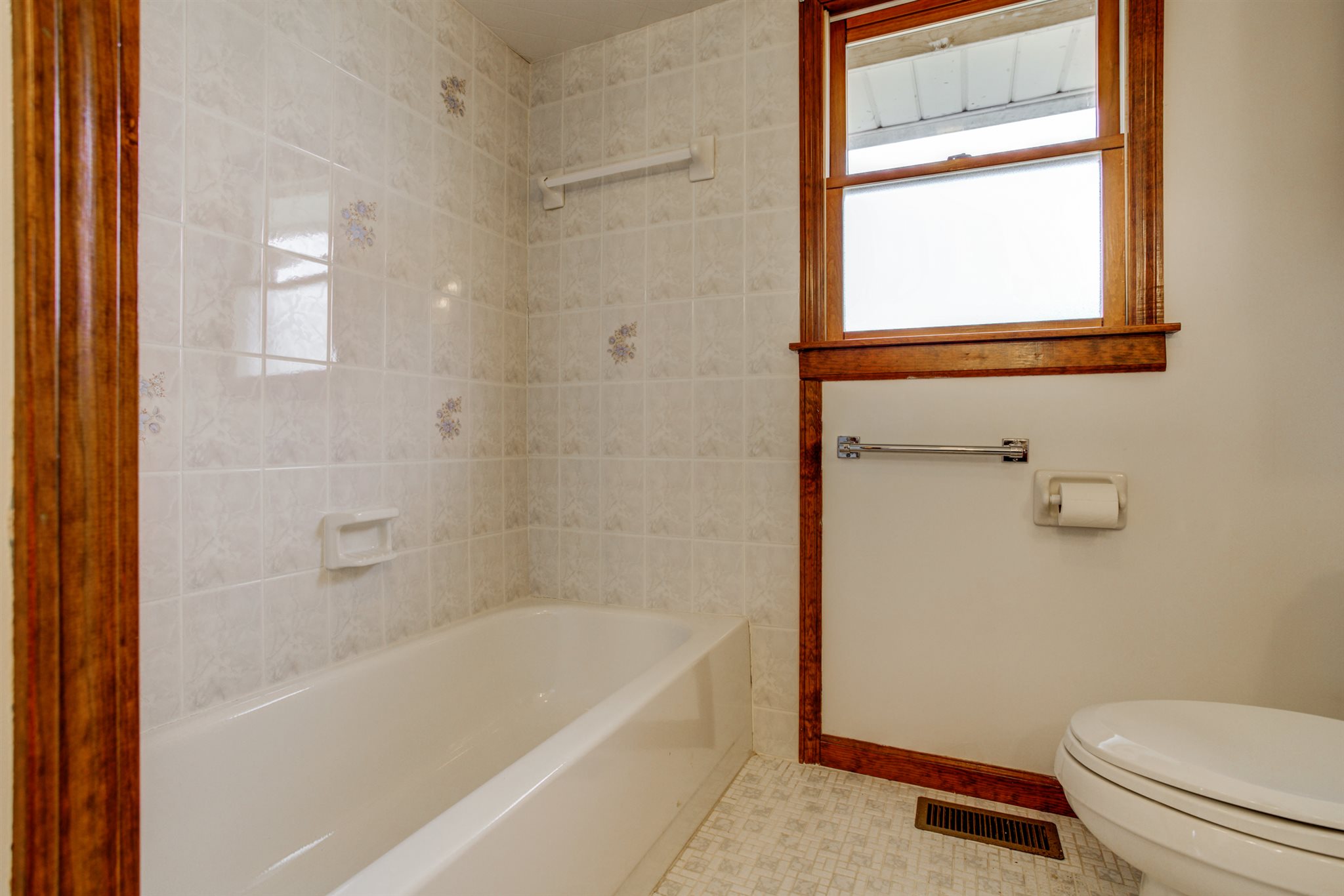 15215 Old State Road Evansville, IN 47725 - Photo 19 of 32 Gallery Image 19