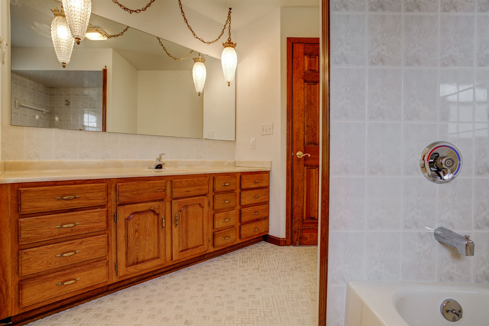 15215 Old State Road Evansville, IN 47725 - Photo 20 of 32 Gallery Image 20