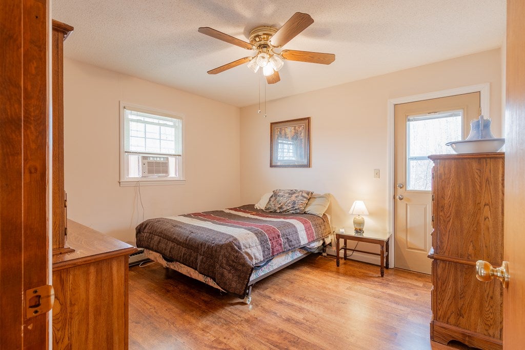 913 Kanawha Ridge Road Dugspur, VA 24325 - Photo 18 of 61 Gallery Image 18