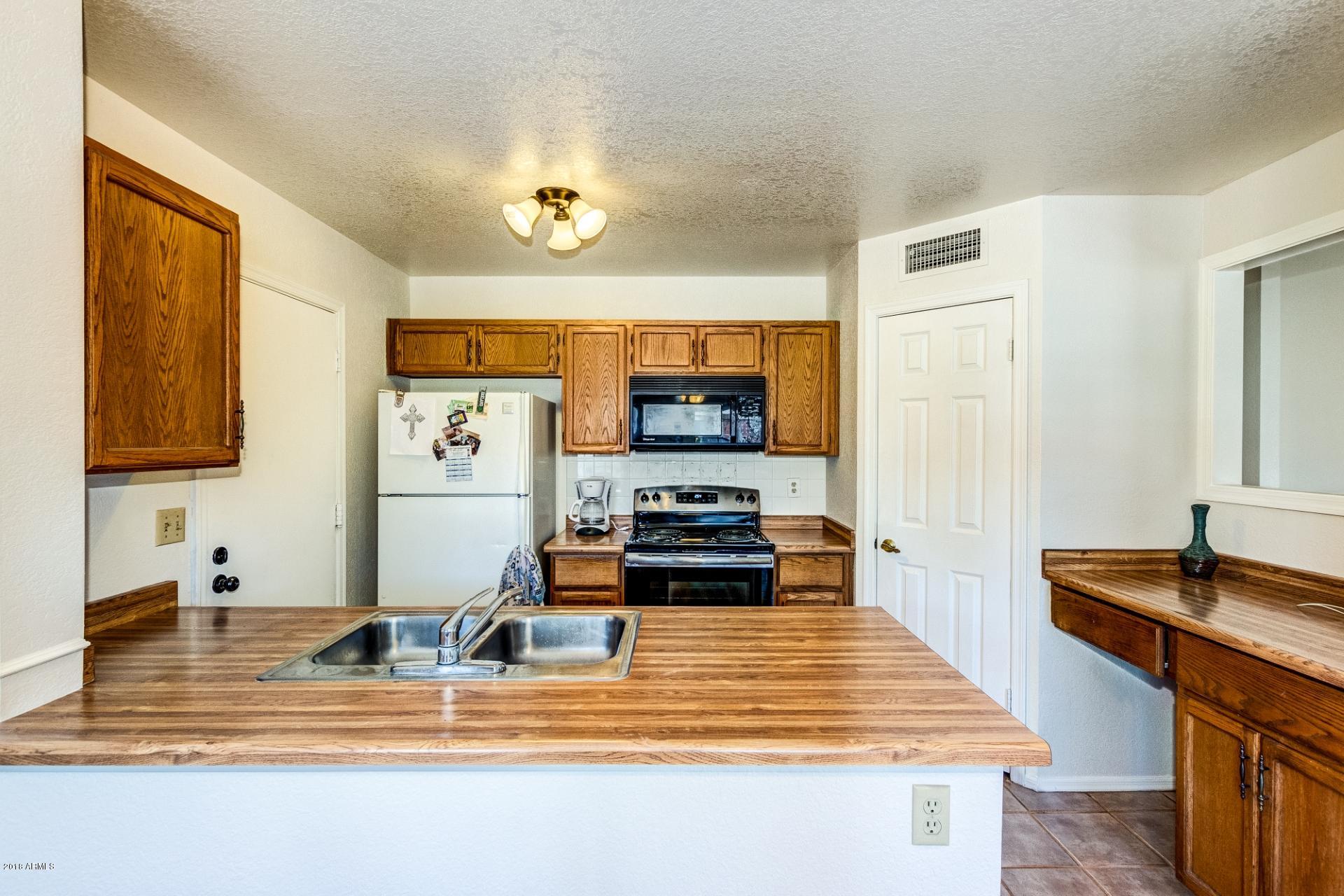 119 East Danbury Road Phoenix, AZ 85022 - Photo 8 of 18 Kitchen View