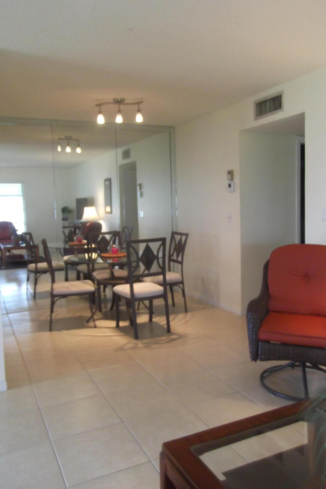 1222 South Drive Way, Unit D Delray Beach, FL 33445 - Photo 7 of 19 Dining Rm