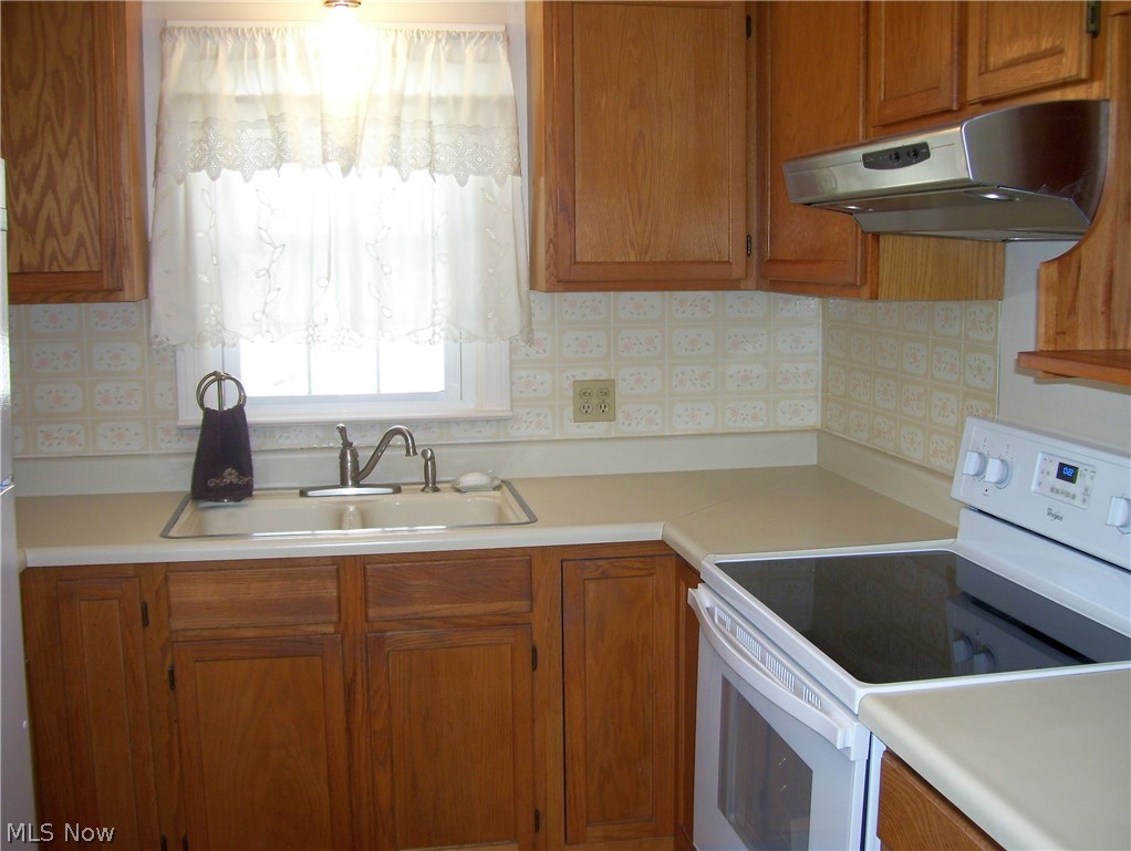 1228 Garman Road Akron, OH 44313 - Photo 7 of 23 Gallery Image 7