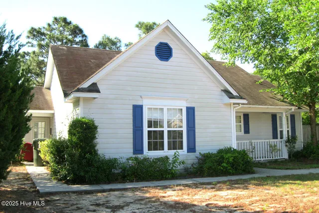 $1,950 | 1114 Welborn Road, Wilmington, NC 28409
