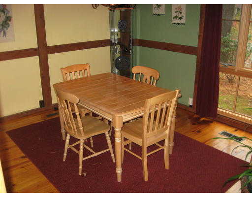 12 Pine Grove, Unit 12 Amherst, MA 01002 - Photo 3 of 18
