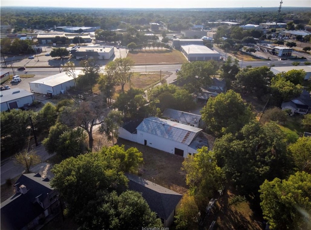 508 East 32nd Street Bryan, TX 77803 - Photo 4 of 10 an aerial view of multiple house