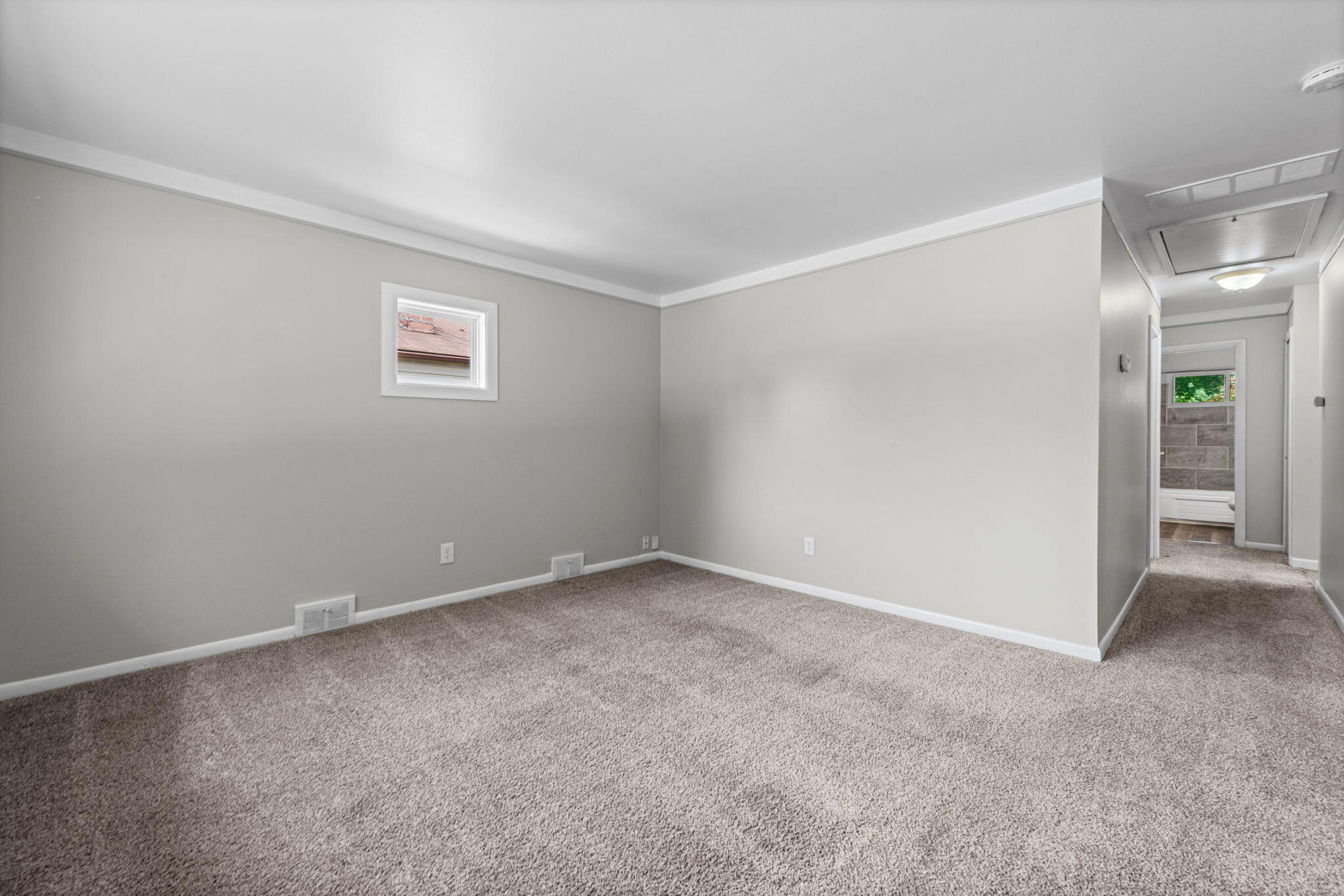 20436 Inkster Road Redford, MI 48240 - Photo 14 of 21 11-web-or-mls-20436-inkster-rd