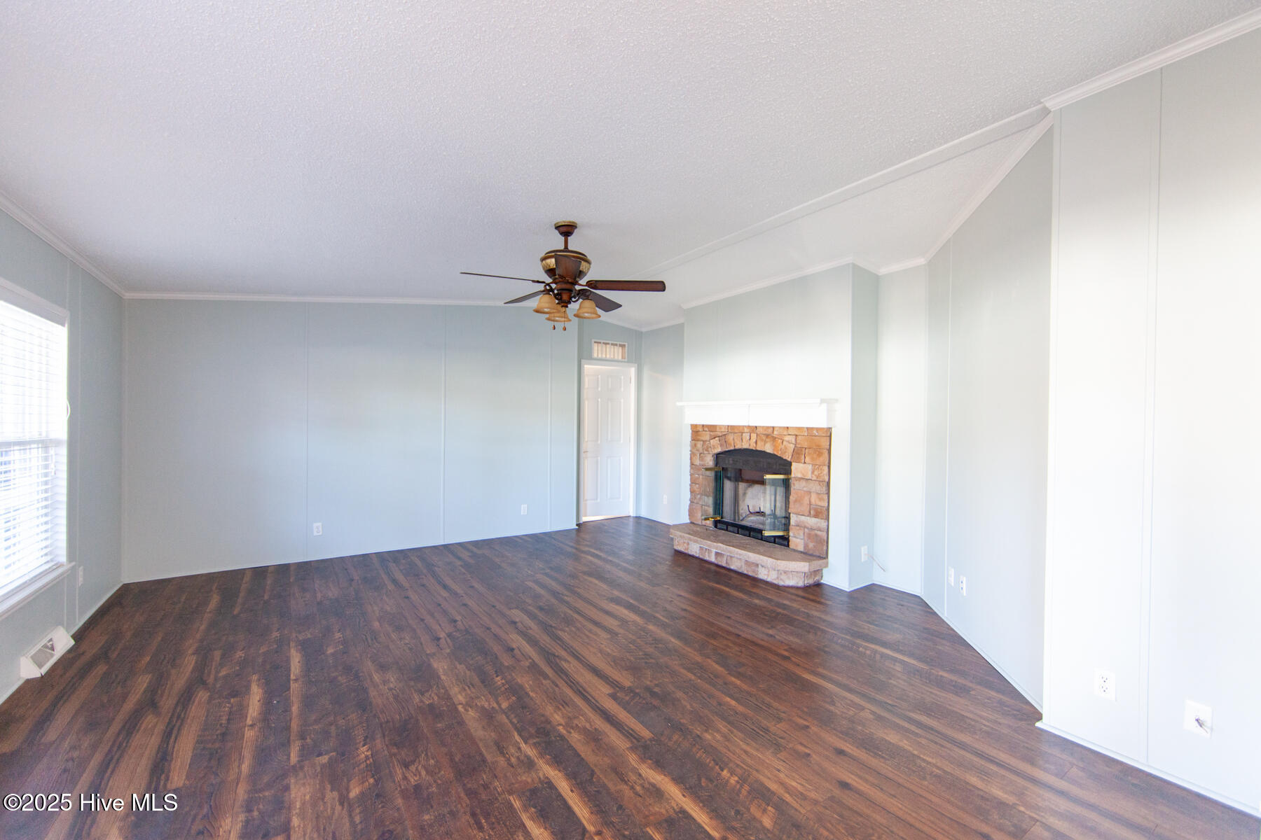 3013 Oaks Road New Bern, NC 28560 - Photo 6 of 43 _MG_3174