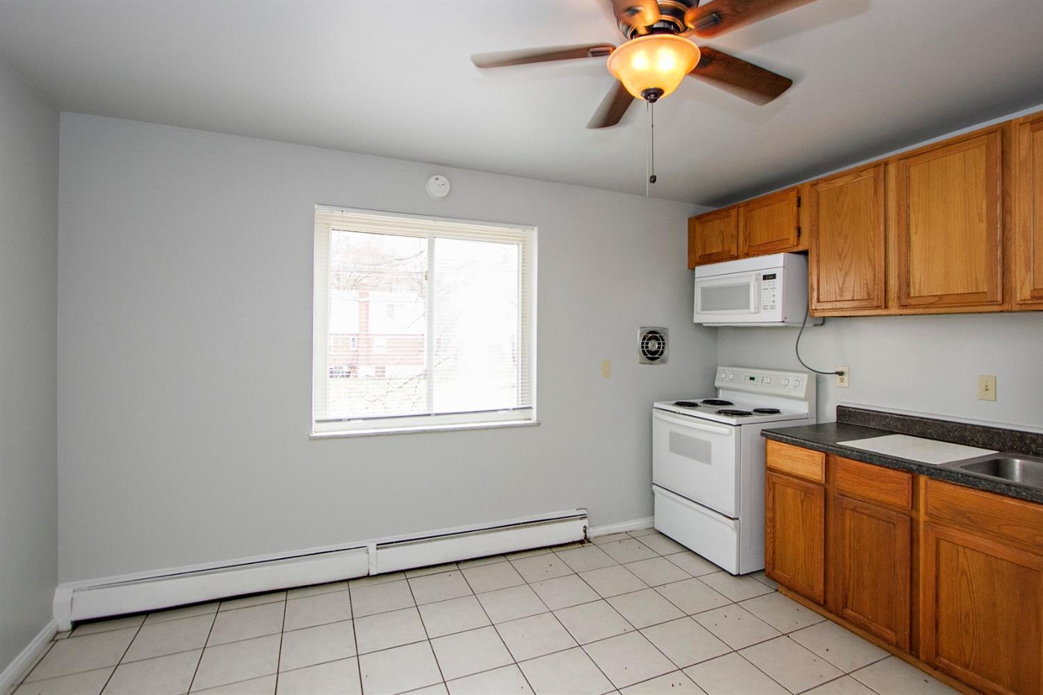 2302 Galbraith Road, Unit D3 Cincinnati, OH 45239 - Photo 6 of 23