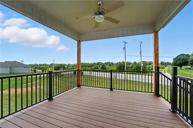 $584,950 | 1937 Southwest Hightown Drive, Lee's Summit, MO 64082