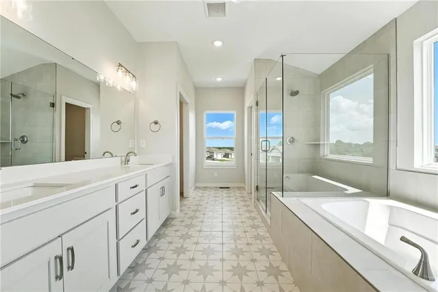 $584,950 | 1937 Southwest Hightown Drive, Lee's Summit, MO 64082