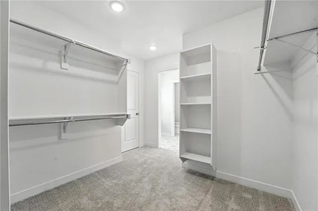 $584,950 | 1937 Southwest Hightown Drive, Lee's Summit, MO 64082