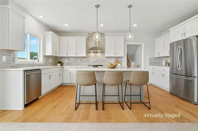 $584,950 | 1937 Southwest Hightown Drive, Lee's Summit, MO 64082