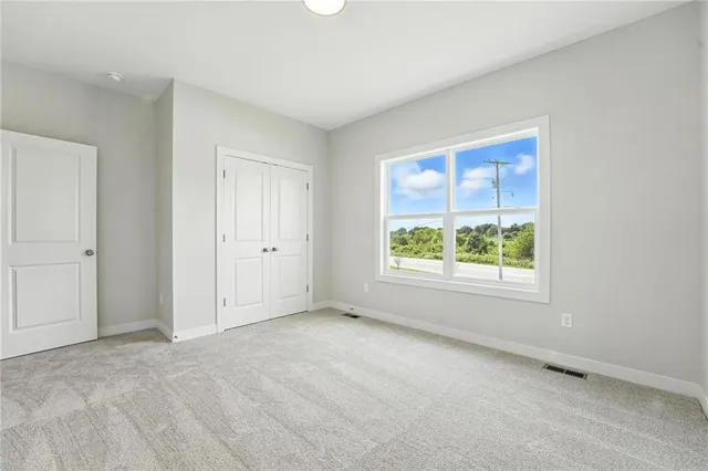 $584,950 | 1937 Southwest Hightown Drive, Lee's Summit, MO 64082