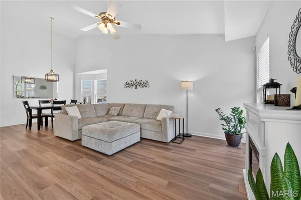 $350,000 | 32 Turtle Creek Villas Drive, Unit 8L, O'Fallon, MO 63366
